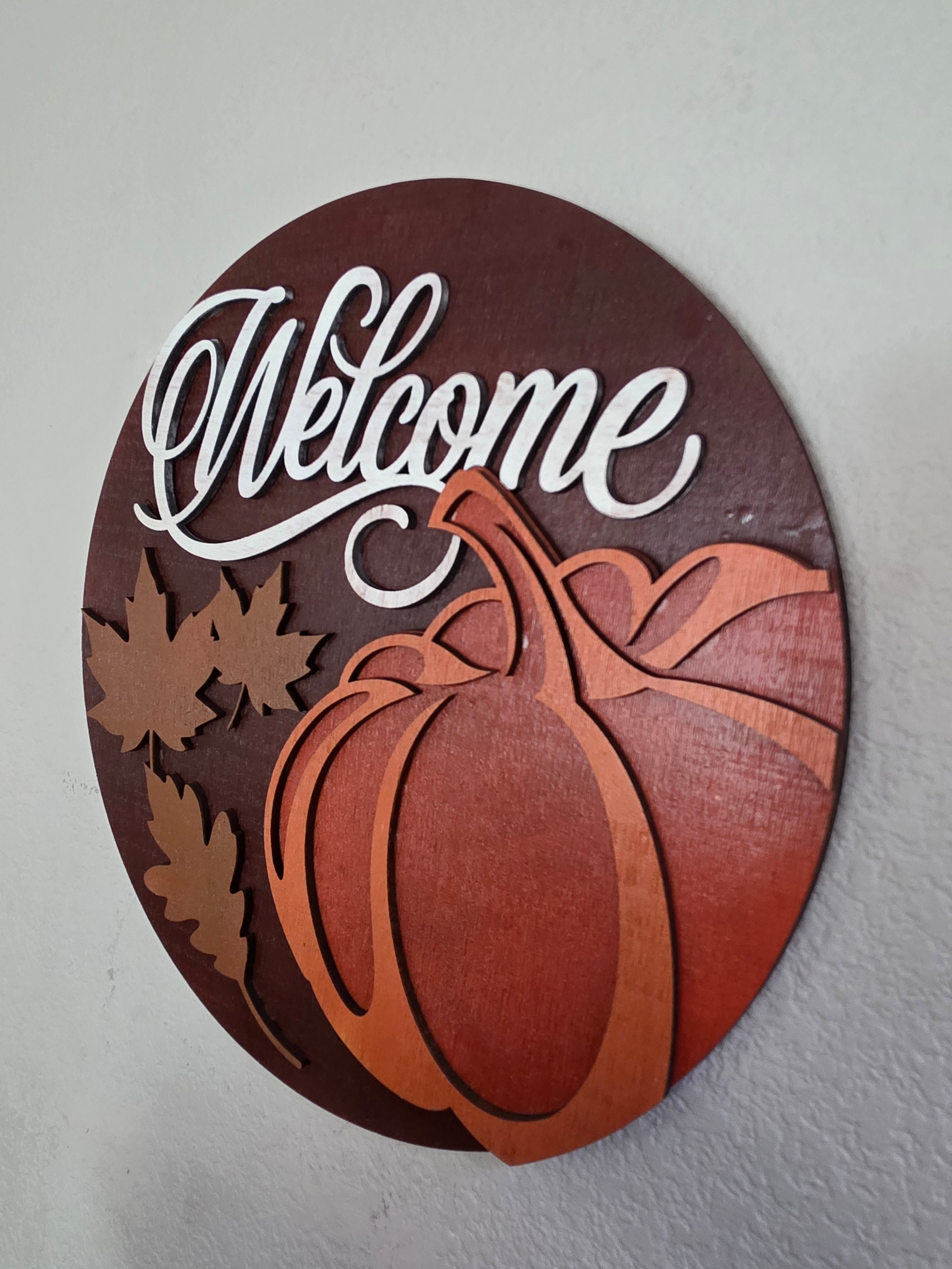 Welcome Pumpkin Round Wood Sign – Fall Door Décor