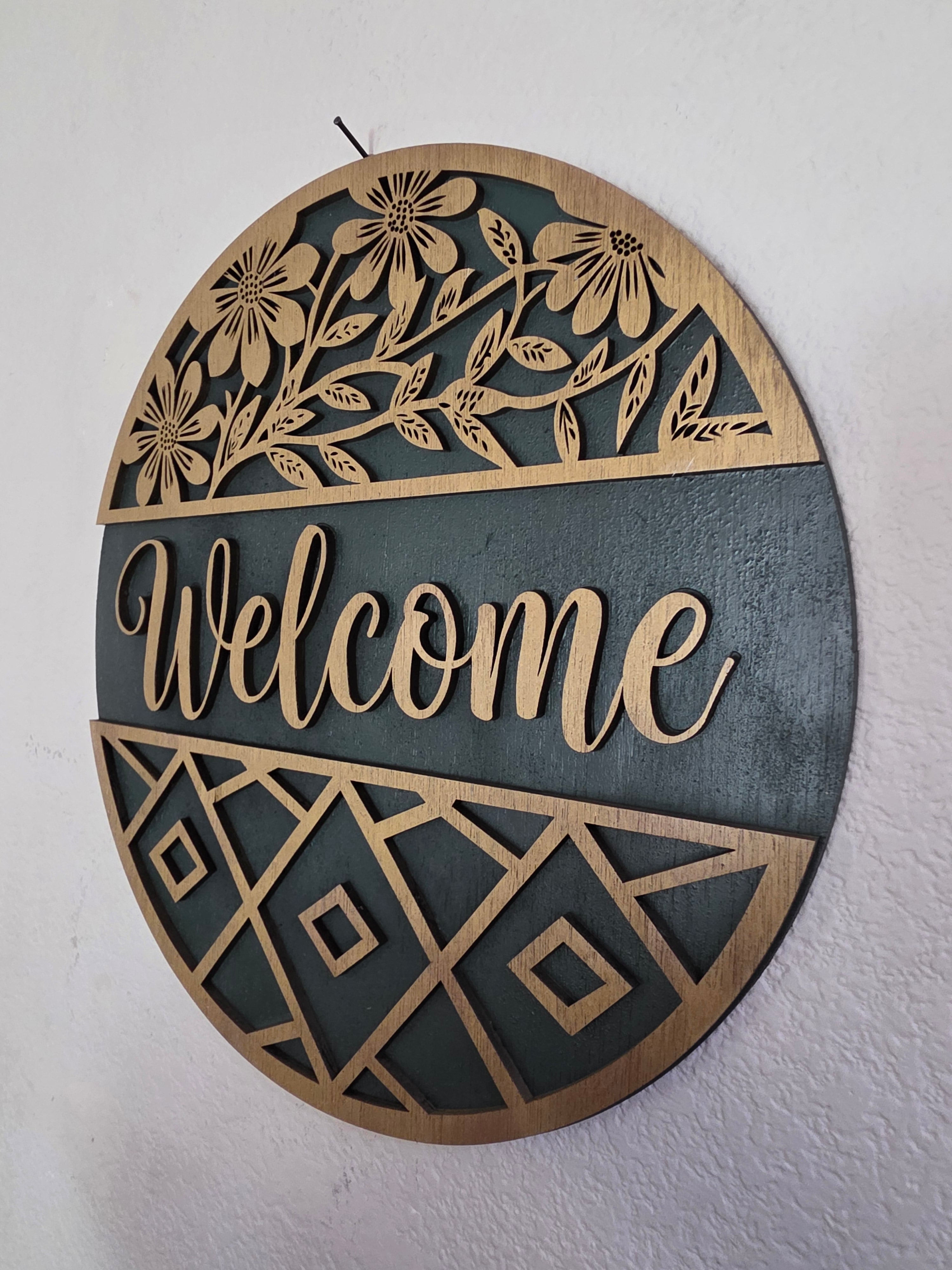 Welcome Floral Geometric Round Wood Sign – Door Décor