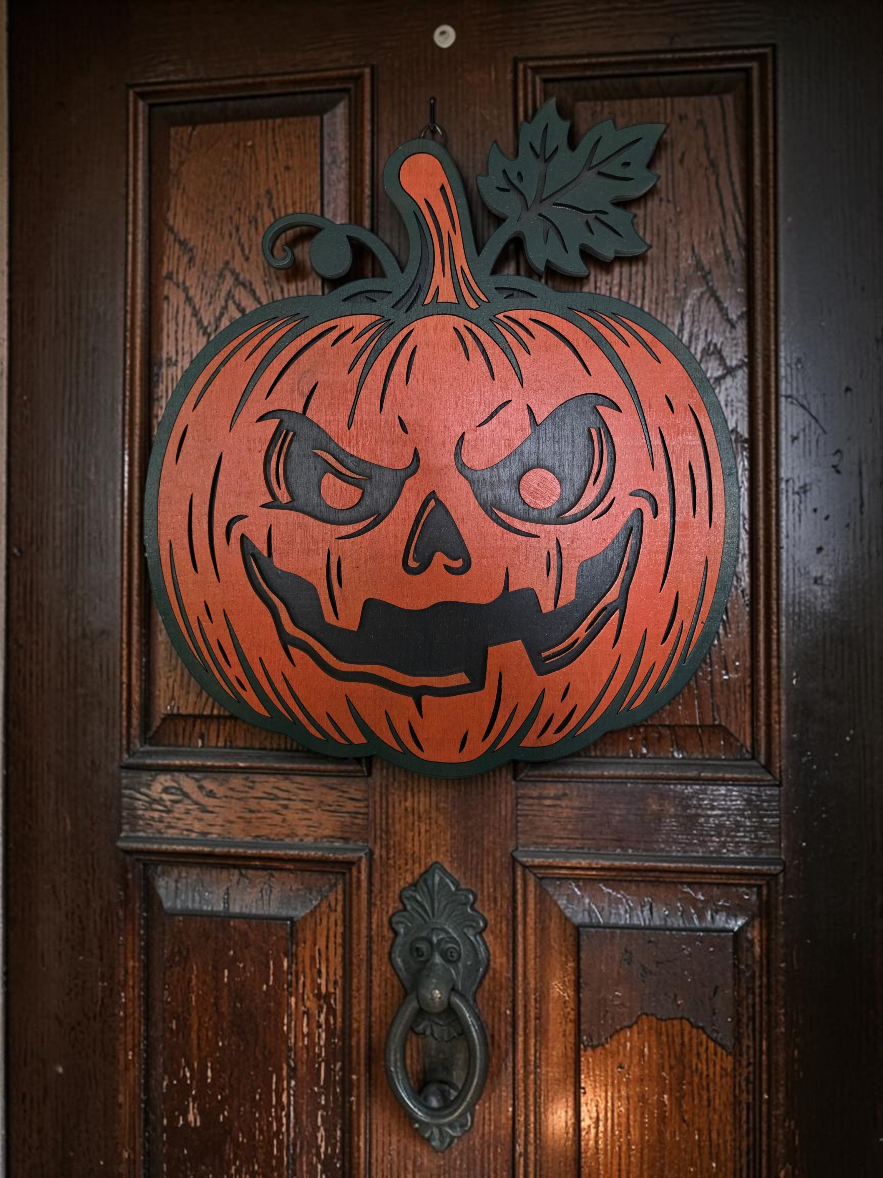 Mischievous Jack-O'-Lantern Layered Wood Wall Art – Halloween Décor
