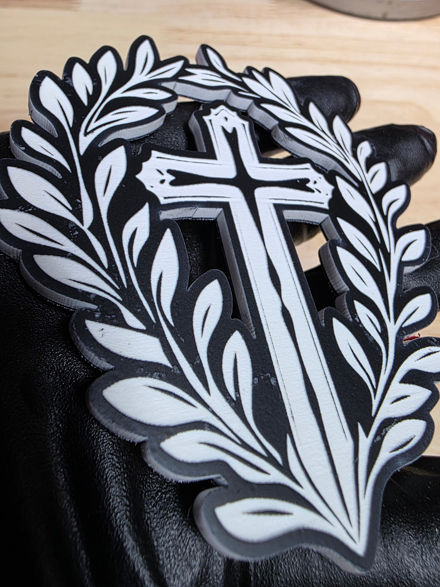 ✝️ 4" Cross w/ Wreath Emblem – Black & White | 3M VHB Backed