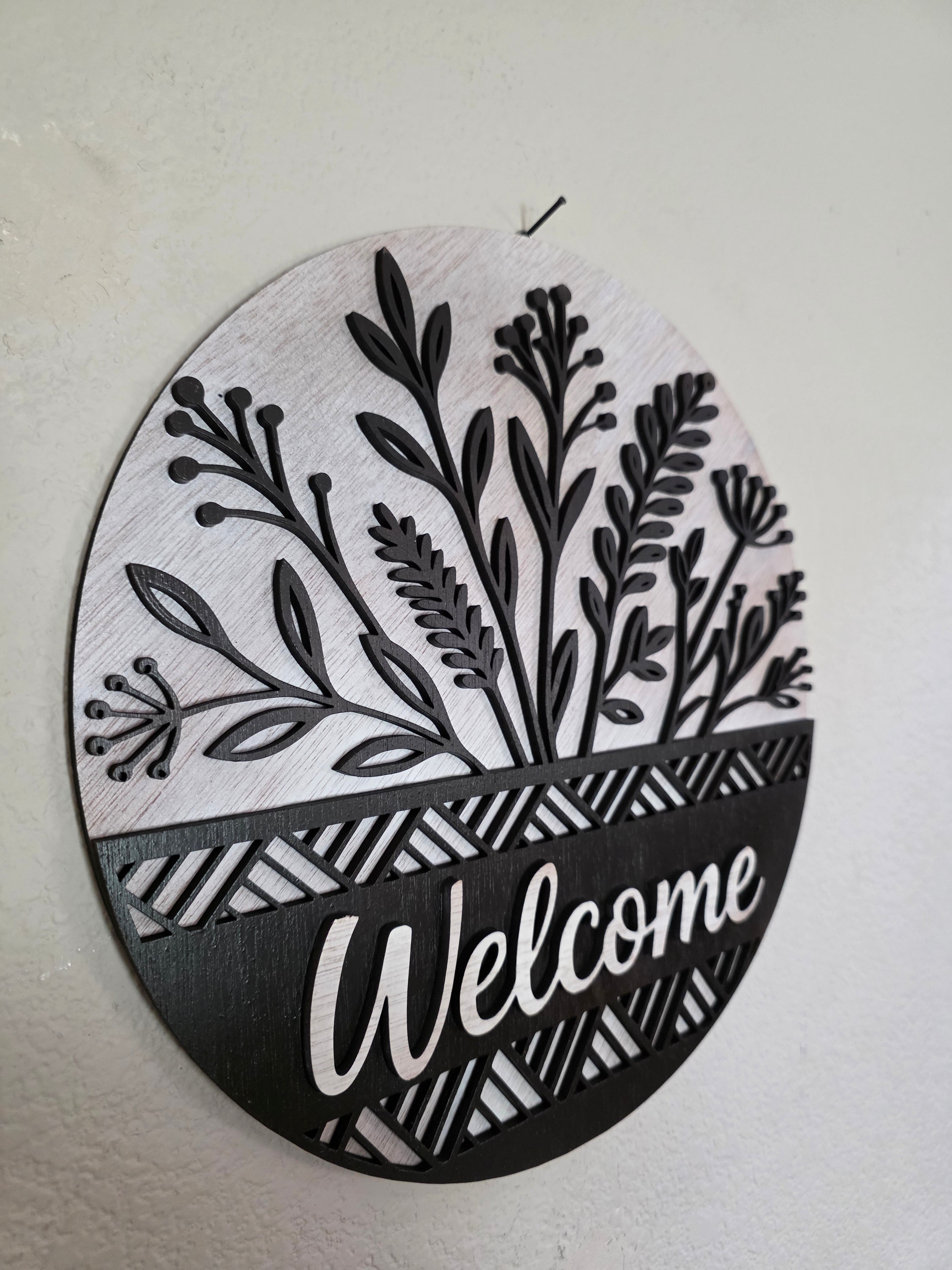 Welcome Wildflower Round Wood Sign – Botanical Door Décor