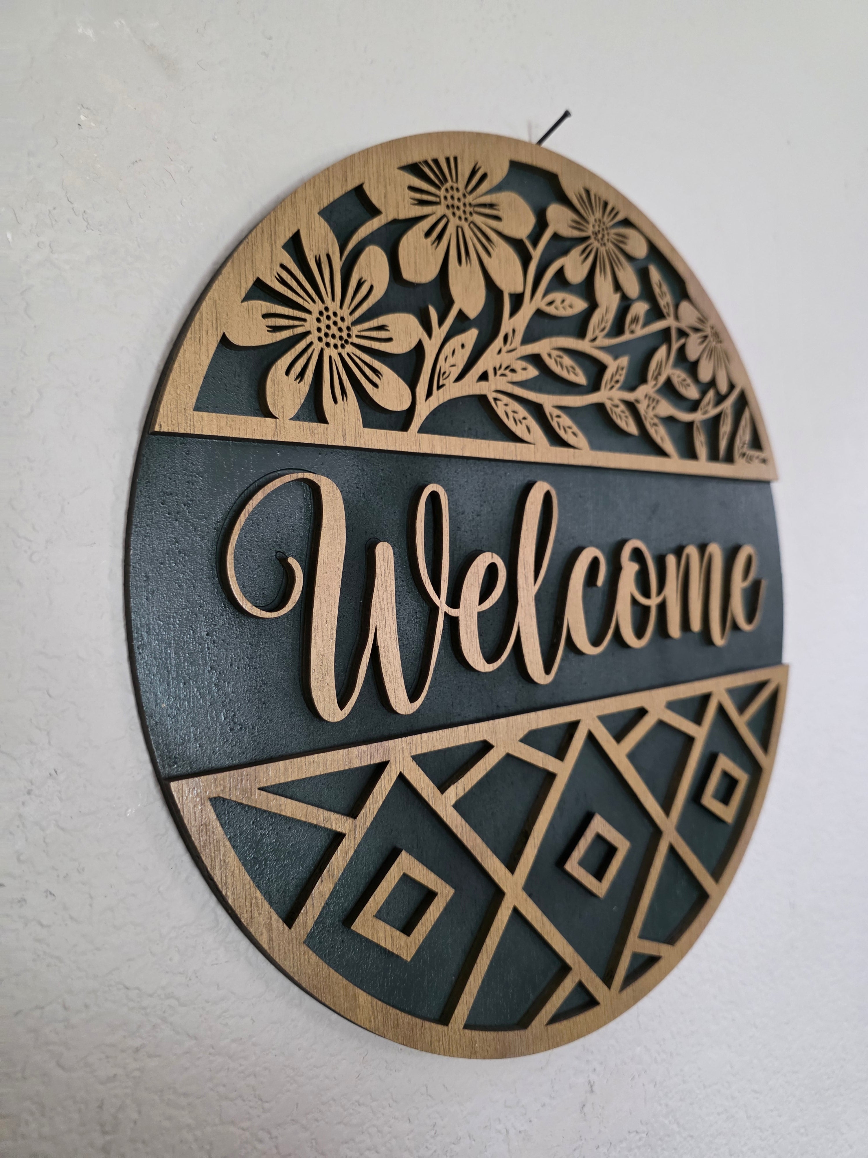 Welcome Floral Geometric Round Wood Sign – Door Décor