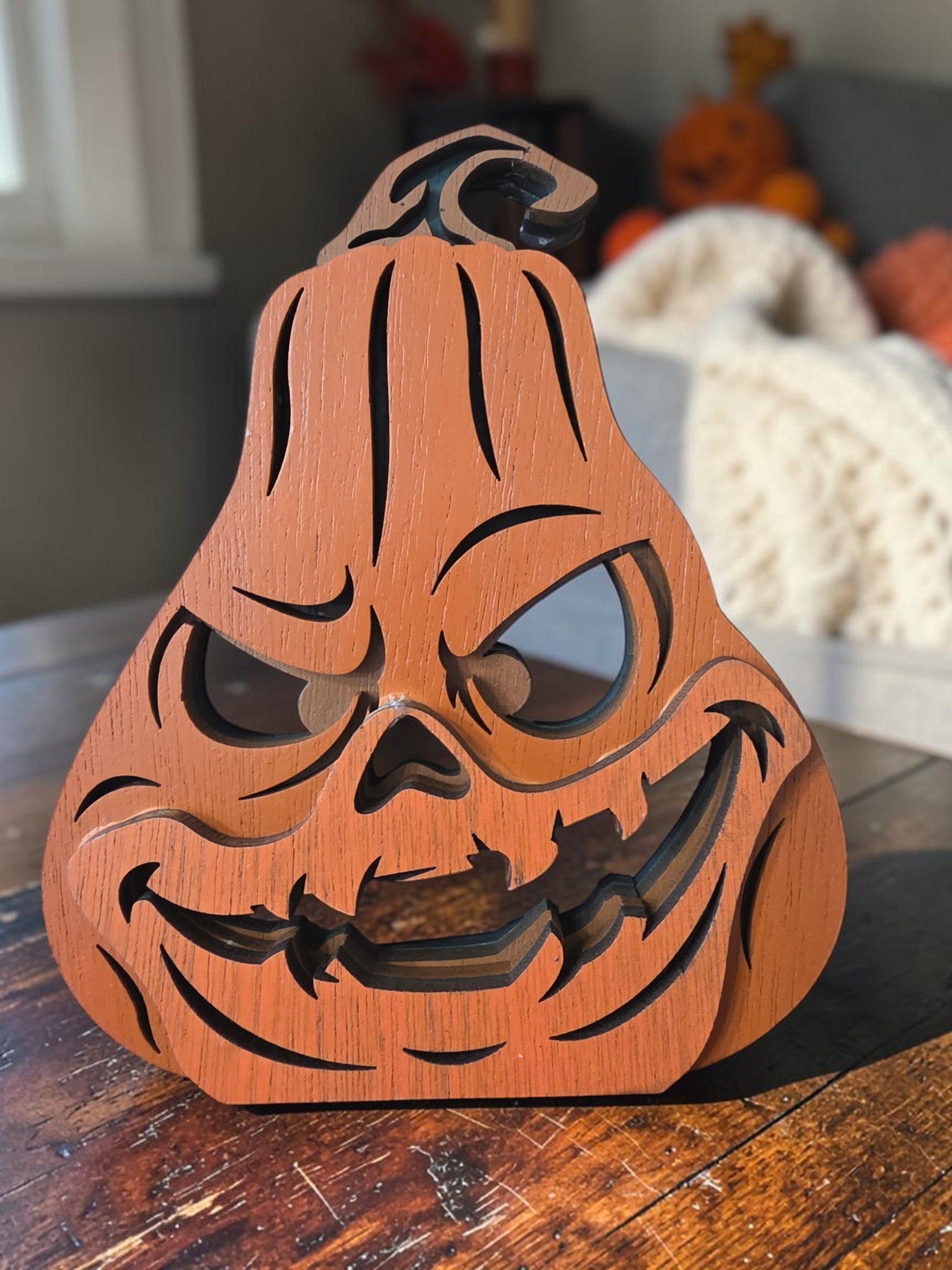 Set of 5 Wooden Jack-O'-Lantern Pumpkins – Hand-Painted & Layered Halloween Decor